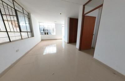 VENTA DE GRAN ALMACÉN EN CHICLAYO